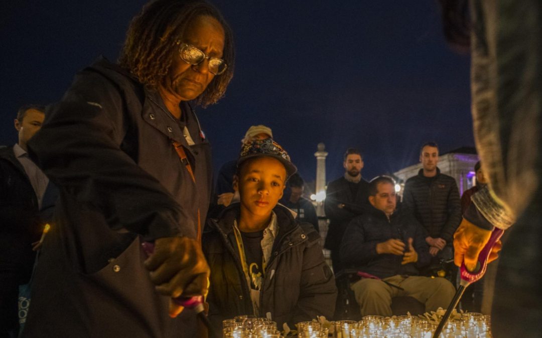 Lighting candles for those who have lost their lives from traffic crashes of